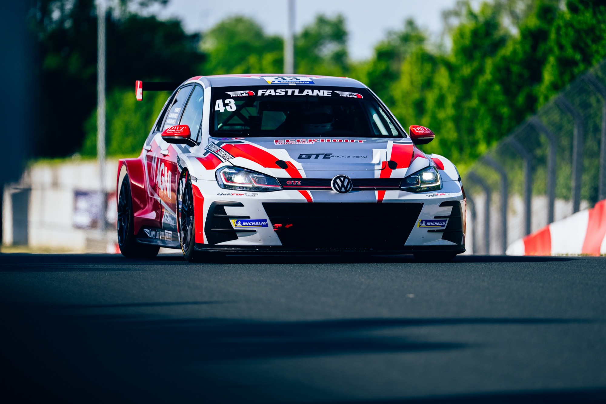 GTE R1 Zolder 1